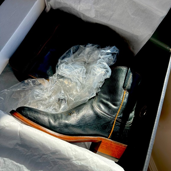 NWT STILL BOXED LUCCHESE GABY BOOTS - Picture 2 of 9